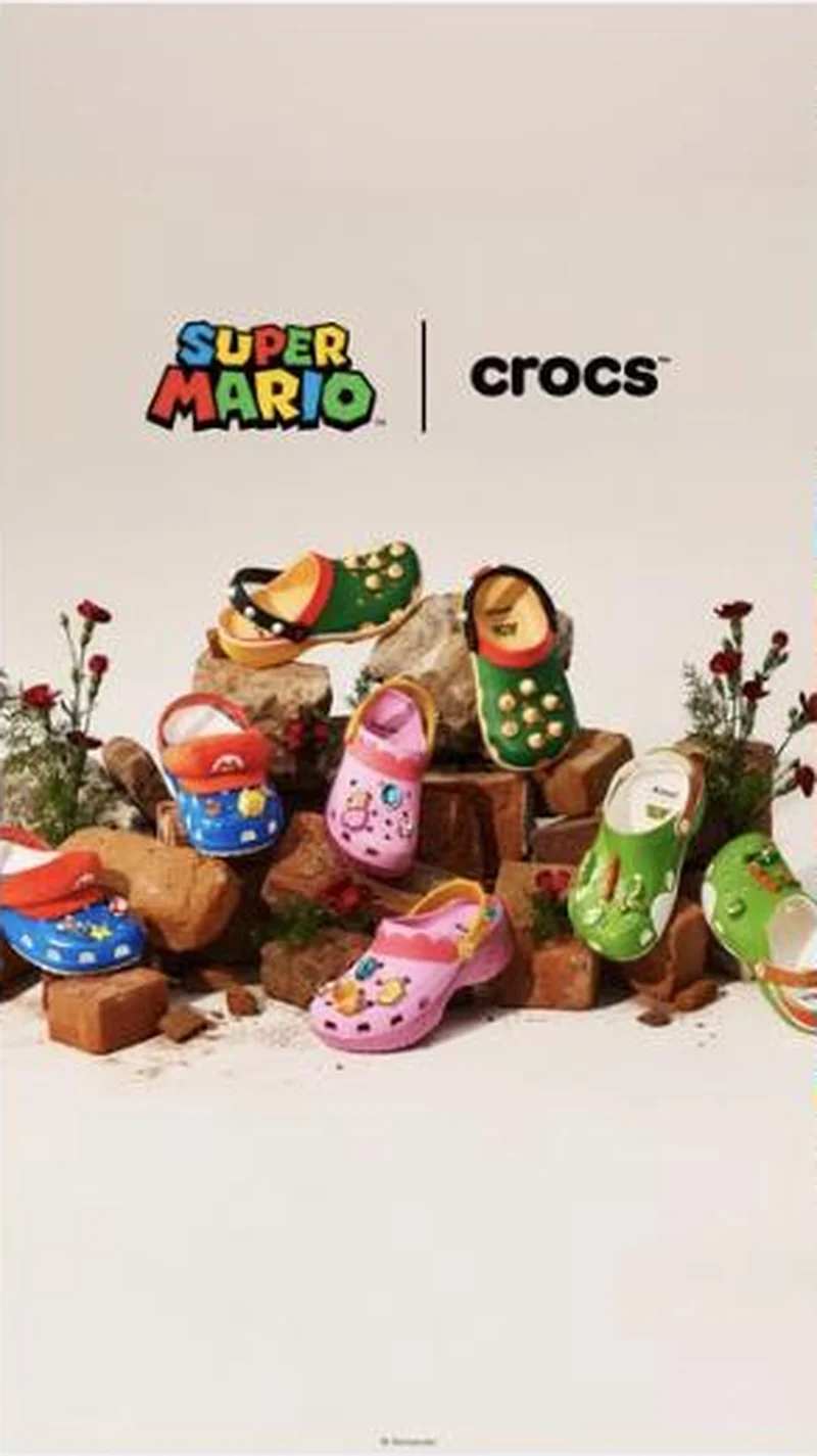 Super Mario, five character colourways